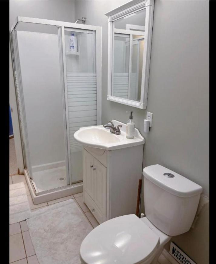 Best Garden House&3 Mins Bus Station Close C-Train&Free Parking YYC Exteriér fotografie