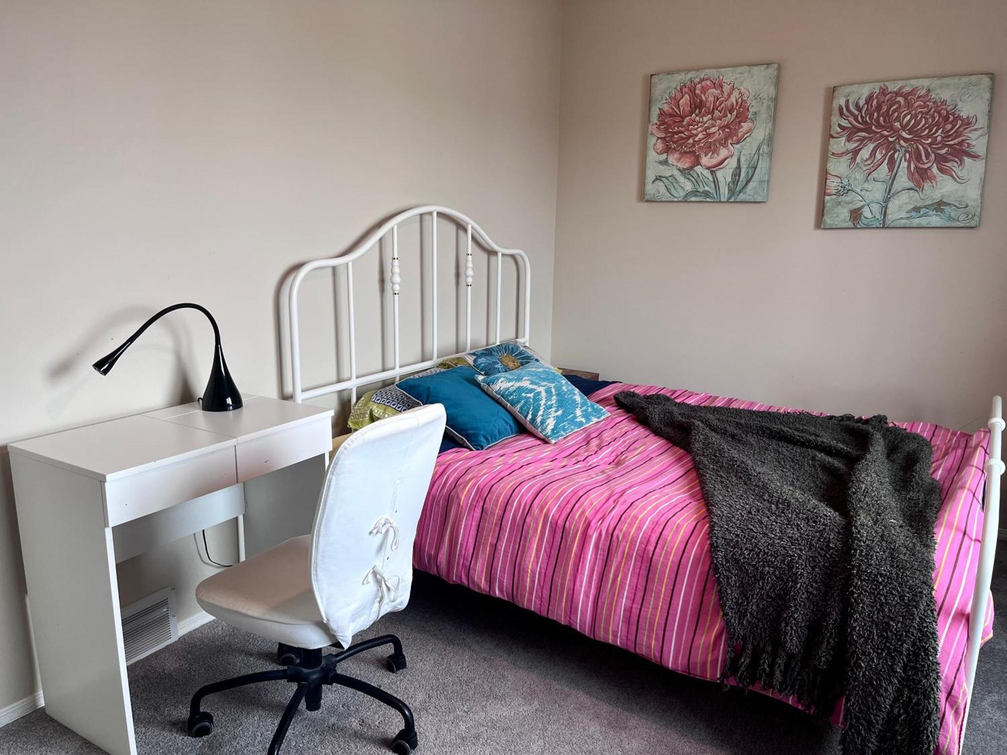 Best Garden House&3 Mins Bus Station Close C-Train&Free Parking YYC Exteriér fotografie